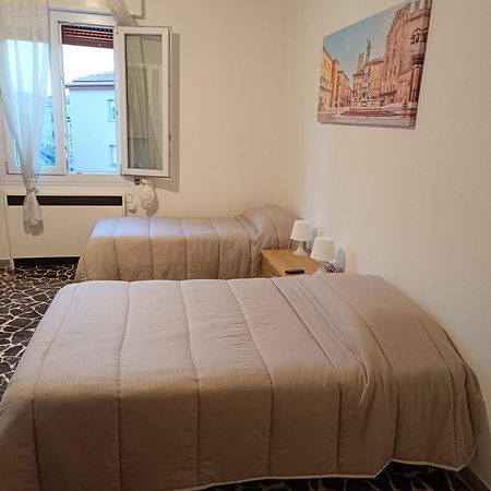 Elegante Appartamento 90 Mq Zona Corticella Fiera Bologna Exteriör bild